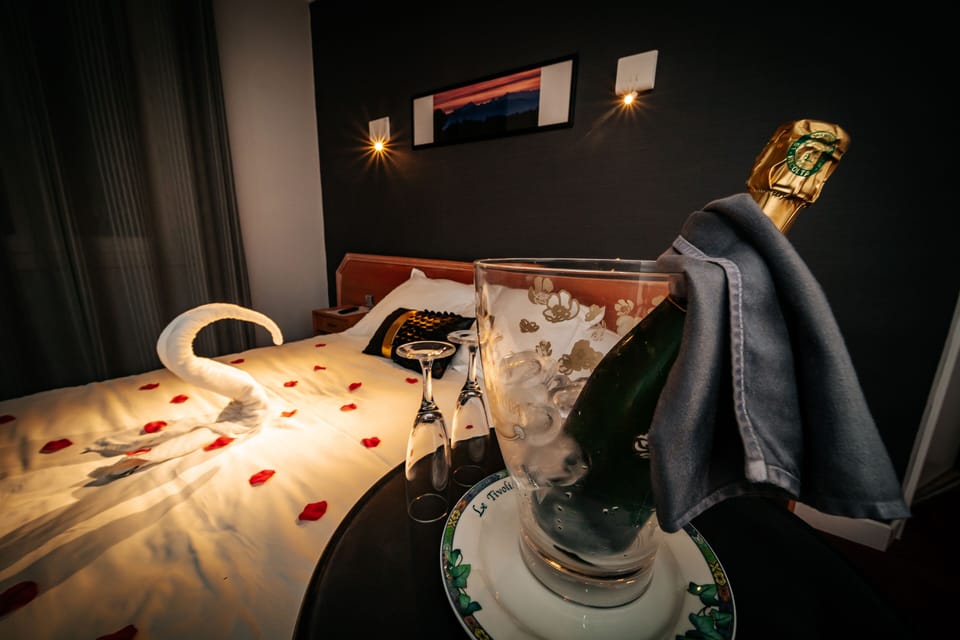 Classic Room, Accessible | Premium bedding, in-room safe, individually decorated