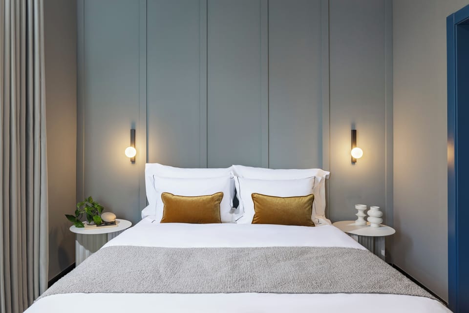 Standard Room, City View | Egyptian cotton sheets, premium bedding, pillowtop beds, minibar