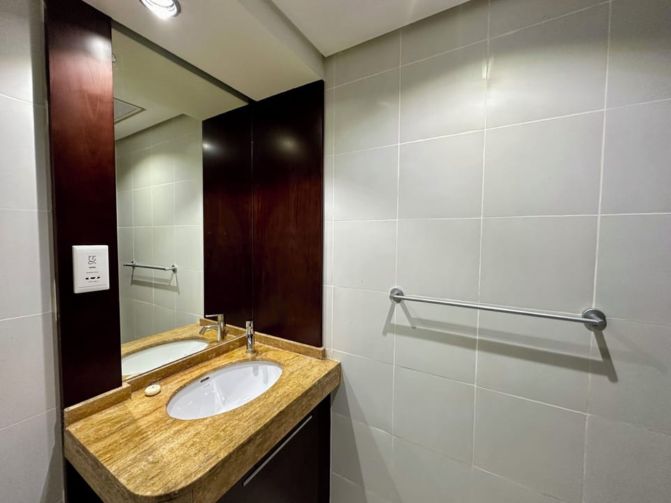 Lux BnB Burj Views Apartment in Dubai