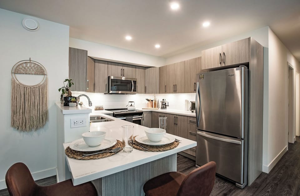 Condo | Private kitchen | Coffee/tea maker, fridge, microwave, oven
