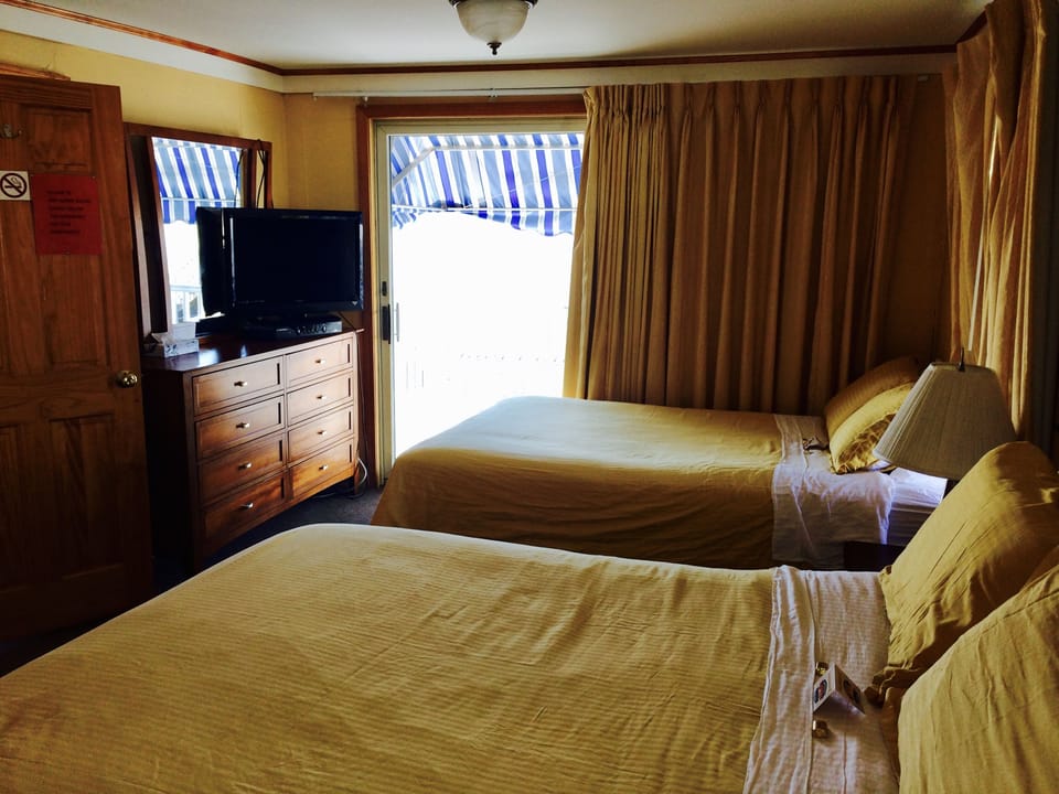 Standard Room, 2 Queen Beds, Balcony, Oceanfront | 1 bedroom, Egyptian cotton sheets, premium bedding, free WiFi