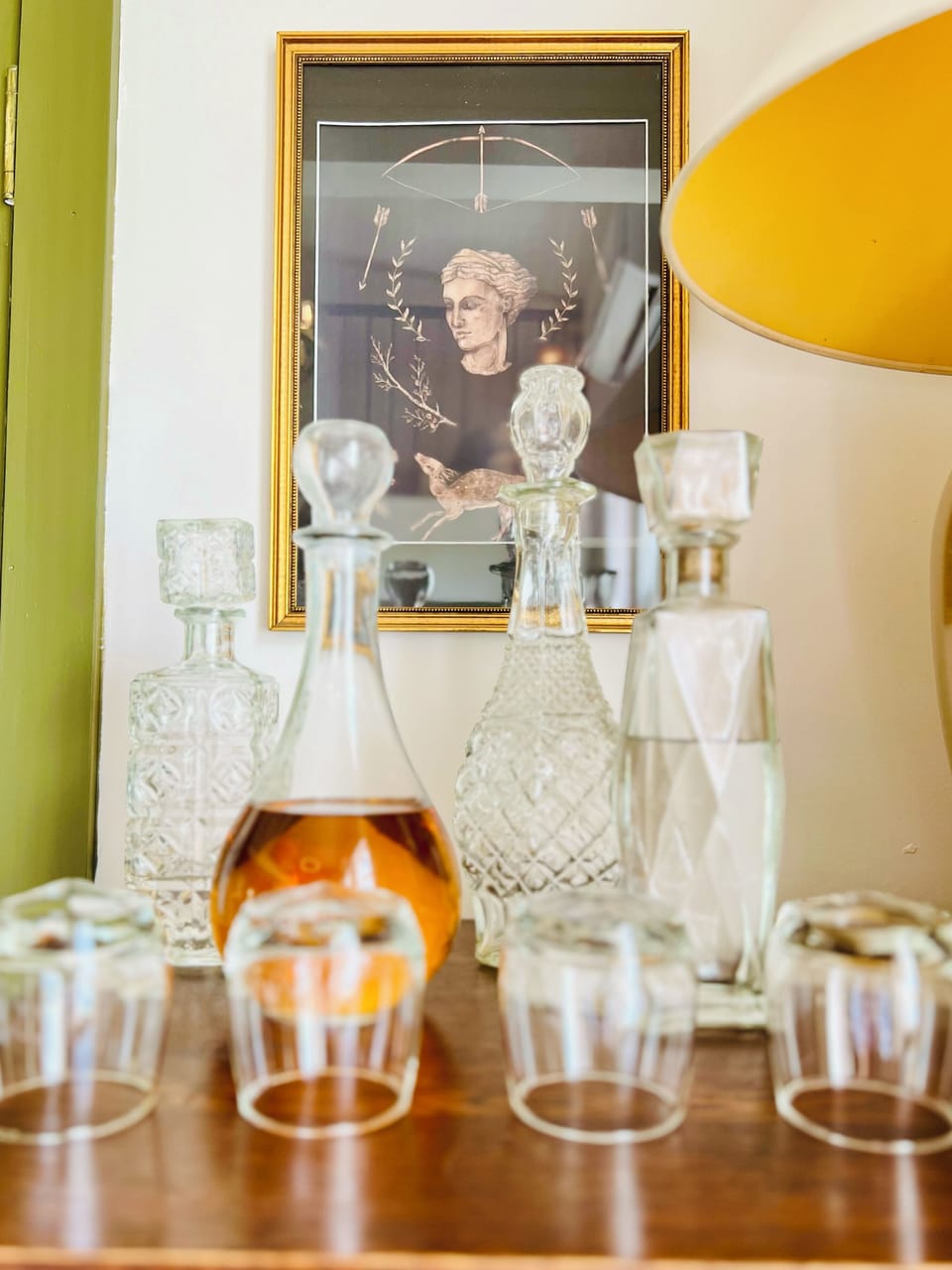 Entertain and serve company with a cocktail in the living room lounge