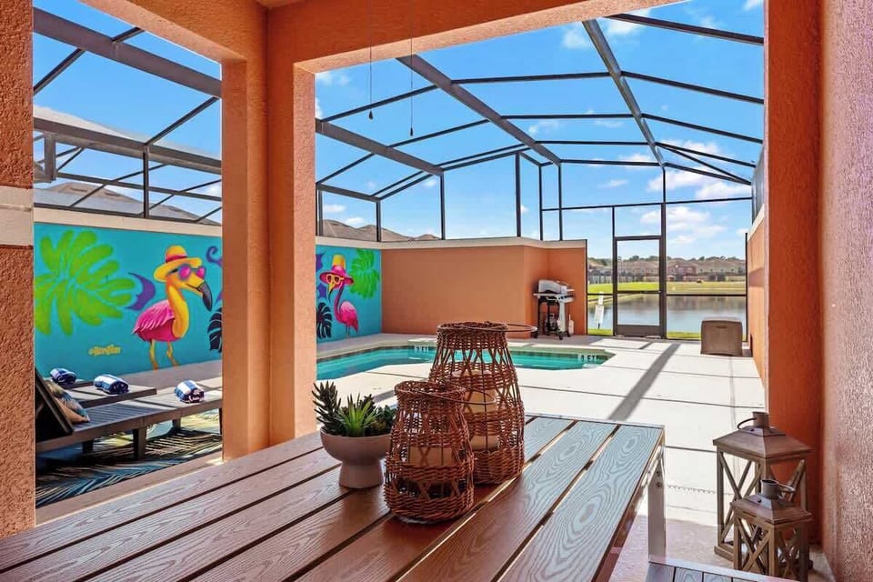 Escape to serenity at our pool area! BBQ with friends, soak in the stunning lake views, and bask in Florida's radiant sunshine.