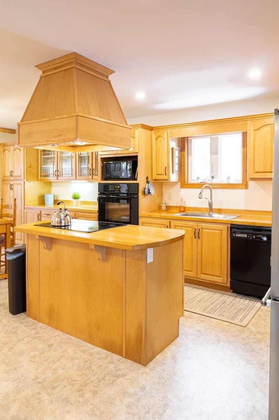 Large Kitchen