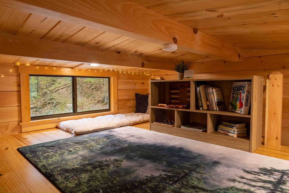loft/reading nook