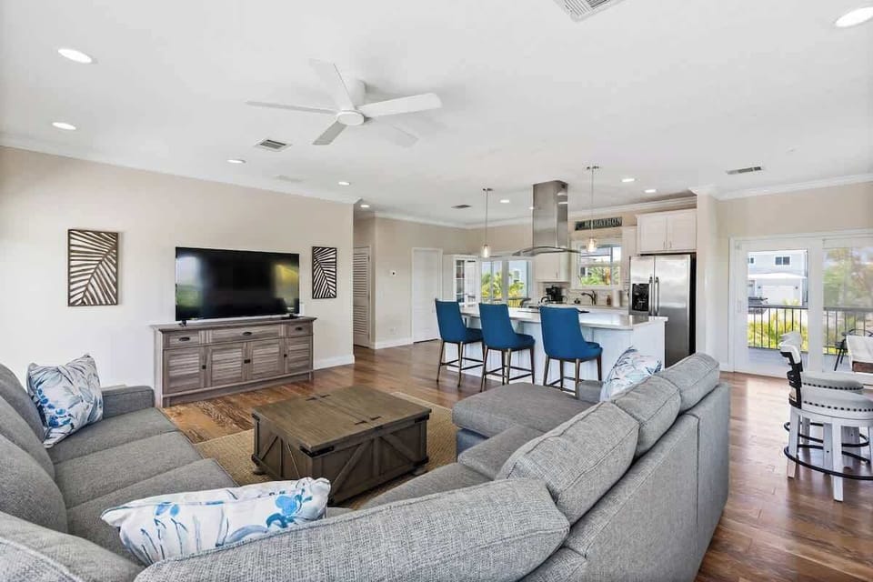 Living room area upon entry into the home