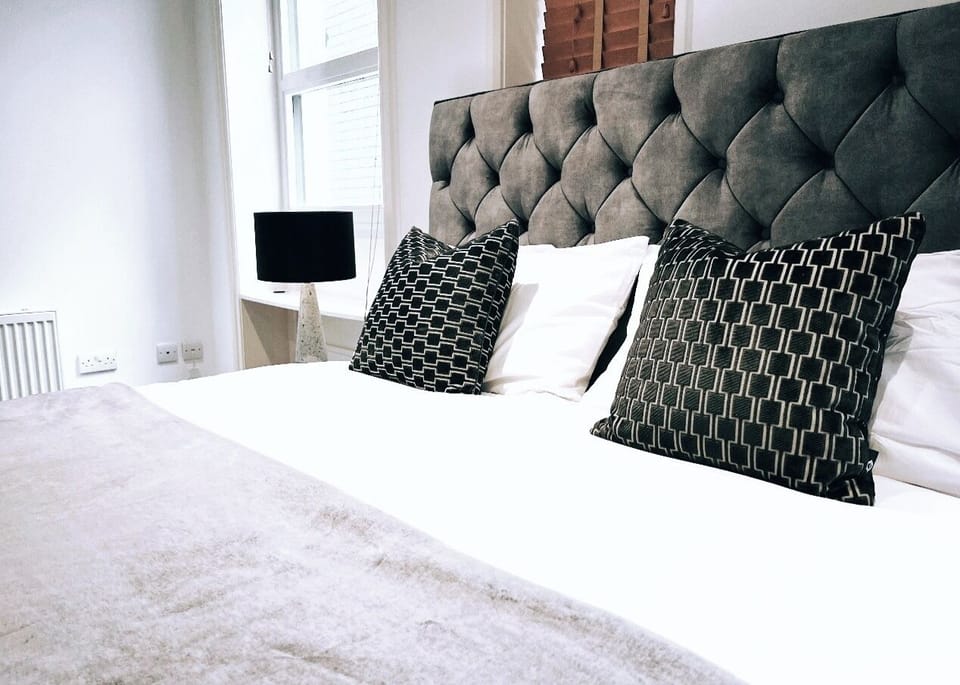 City Apartment | 1 bedroom, iron/ironing board, free WiFi