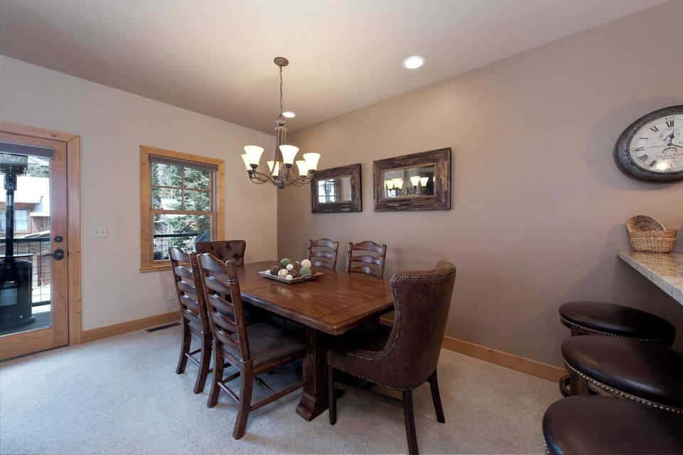 Dining Table (Seats 6)