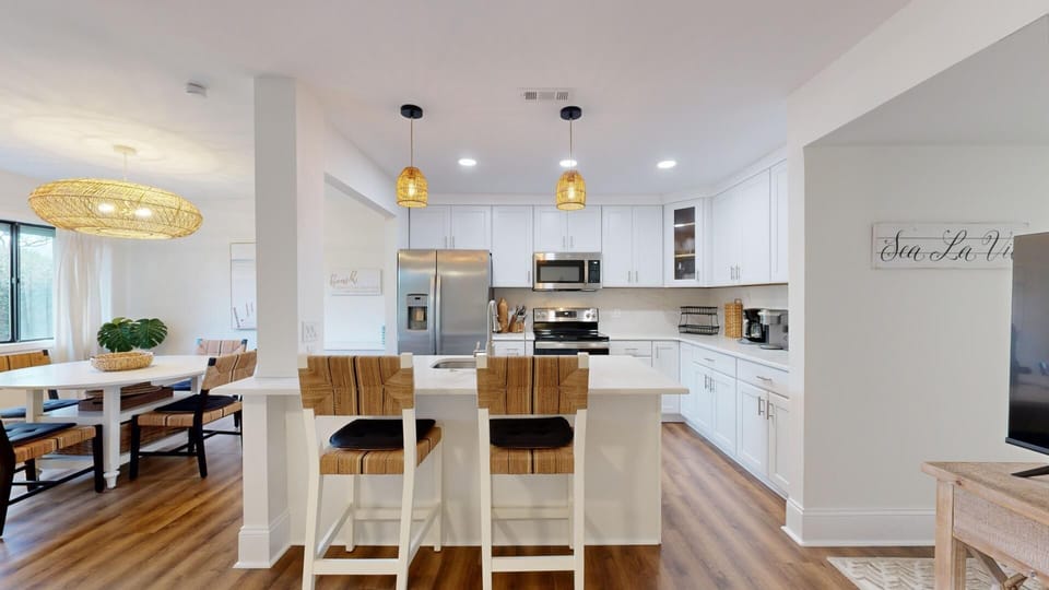 Fully Stocked Kitchen