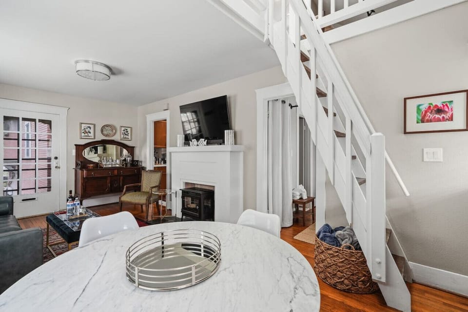 Dine and entertain your group if you want to stay in.