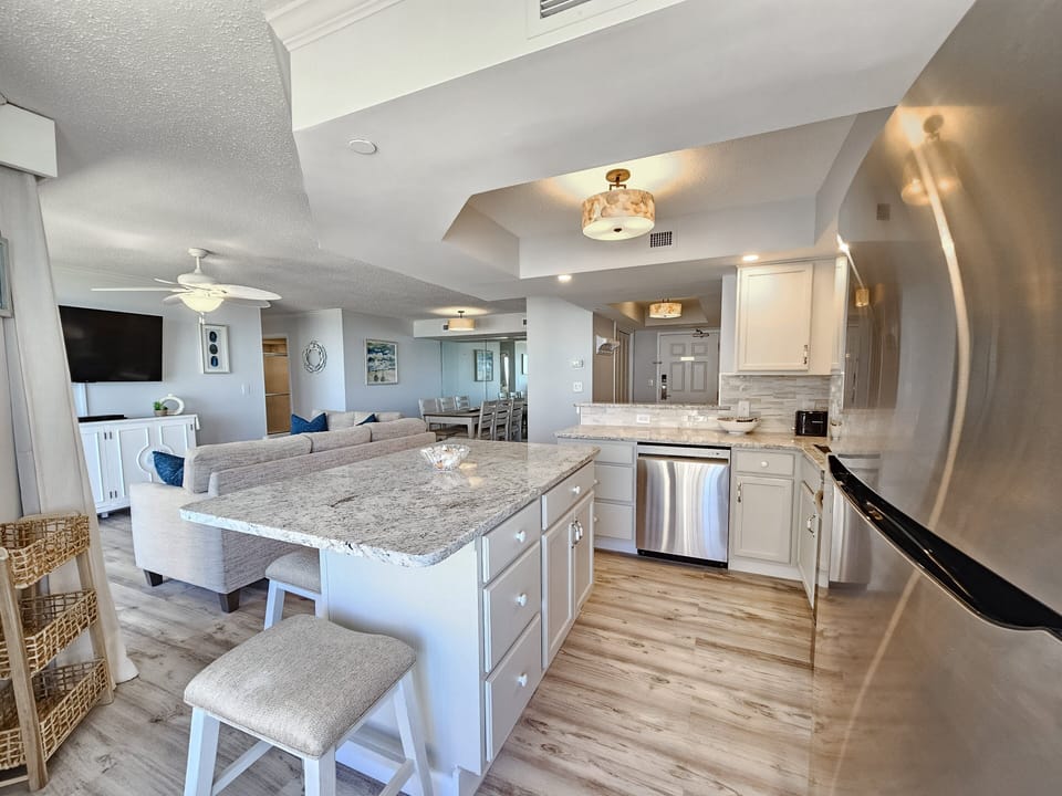 Condo, 2 Bedrooms | Interior