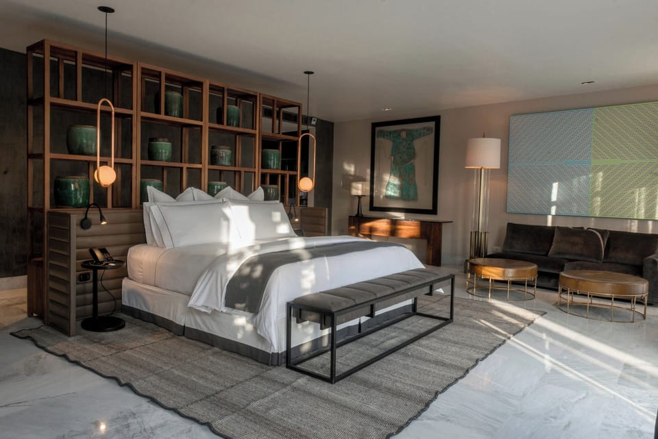 Egyptian cotton sheets, premium bedding, down comforters, pillowtop beds