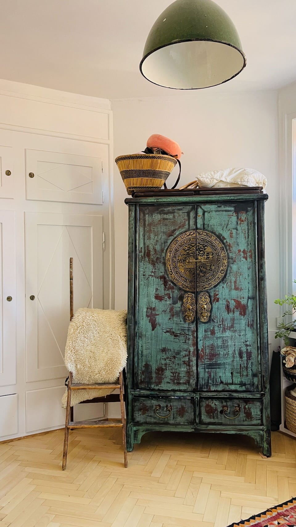 Room Detail