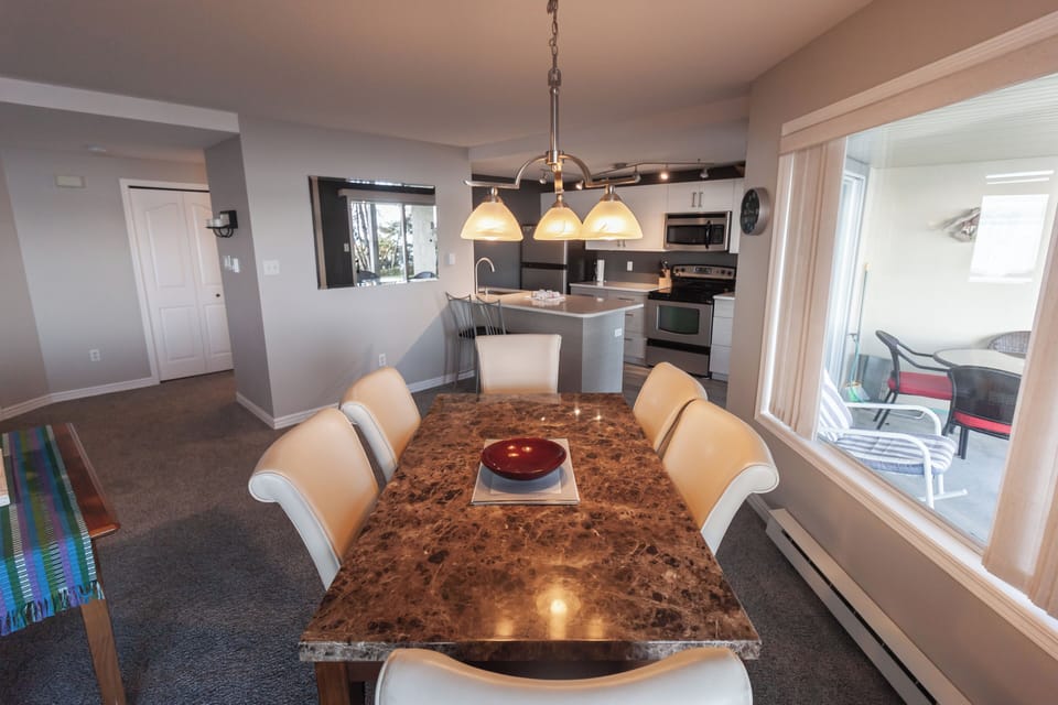 One Bedroom Ocean View - Sleeps 2 | Living area | LCD TV, fireplace, DVD player