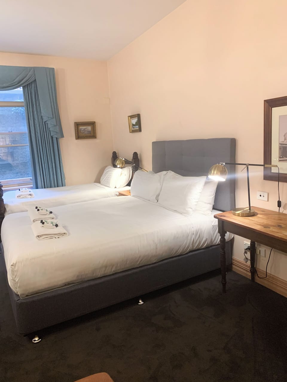 Family Suite | Premium bedding, iron/ironing board, WiFi (free), individually decorated