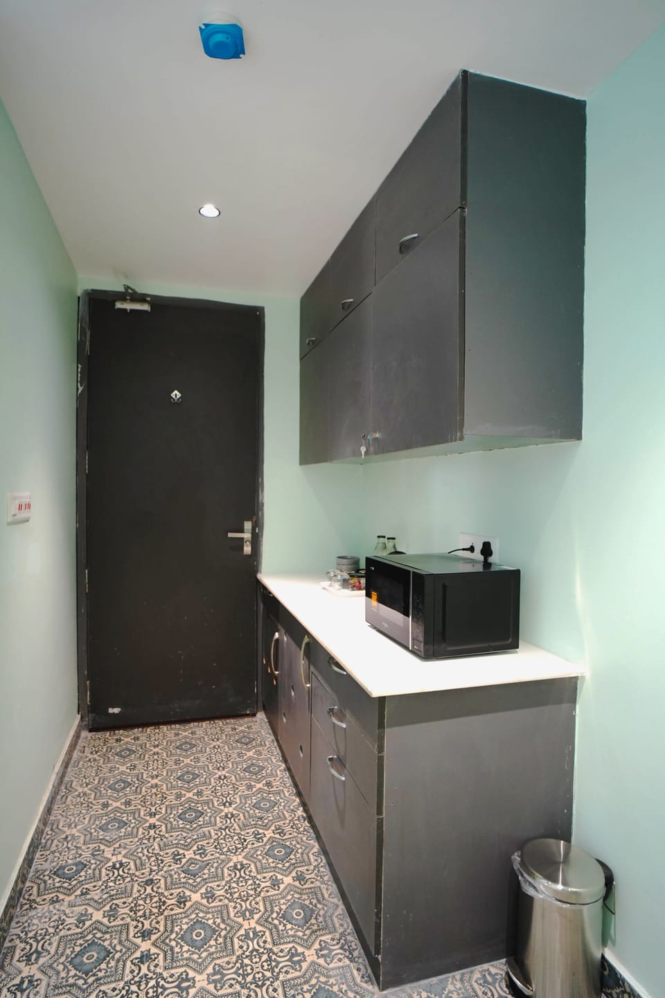 Morocco Suite with Jacuzzi | Private kitchen | Coffee/tea maker, electric kettle