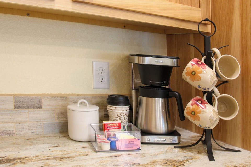 To kickstart your day with a burst of energy we offers the convenience of coffee to go. Whether you're heading out for a day of adventure or just want to enjoy a fresh cup on the road, you'll have access to your caffeine fix right when you need it.