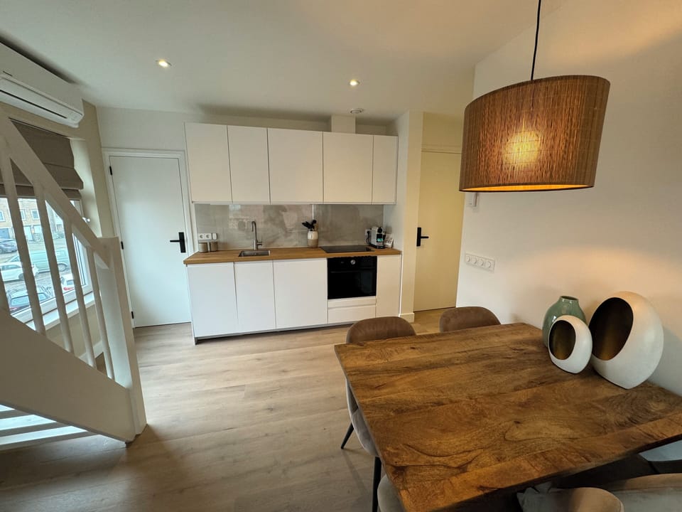 Duplex (Apartment) | Private kitchen | Fridge, coffee/tea maker, electric kettle, toaster