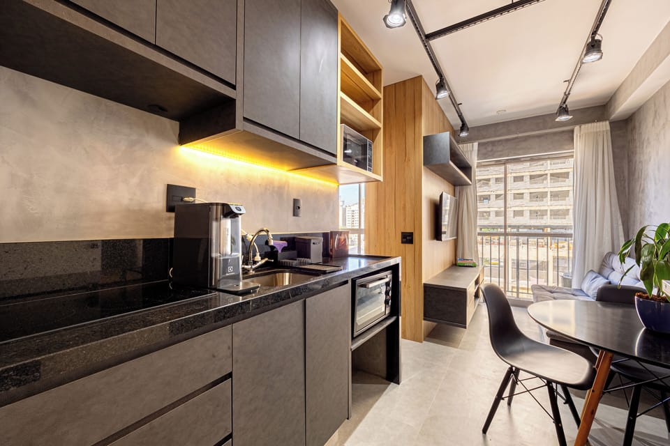 Deluxe Studio, City View | Private kitchen | Full-size fridge, microwave, oven, stovetop