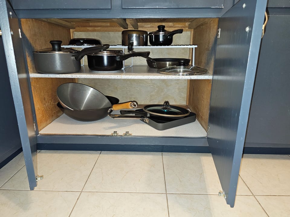 Full Kitchen pots and pans