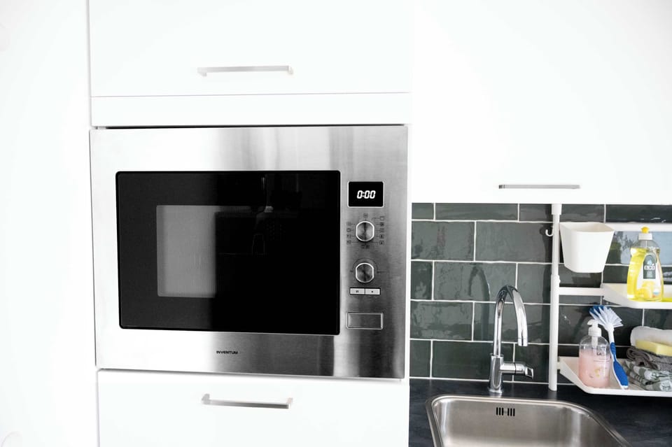 The oven in the kitchen