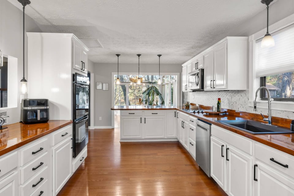 A Kitchen that all cooks will enjoy being in!