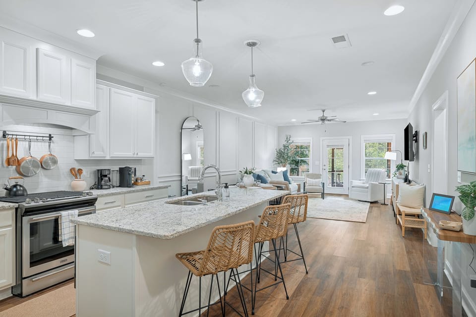 Fully open kitchen/living room space... perfect for hosting and gathering