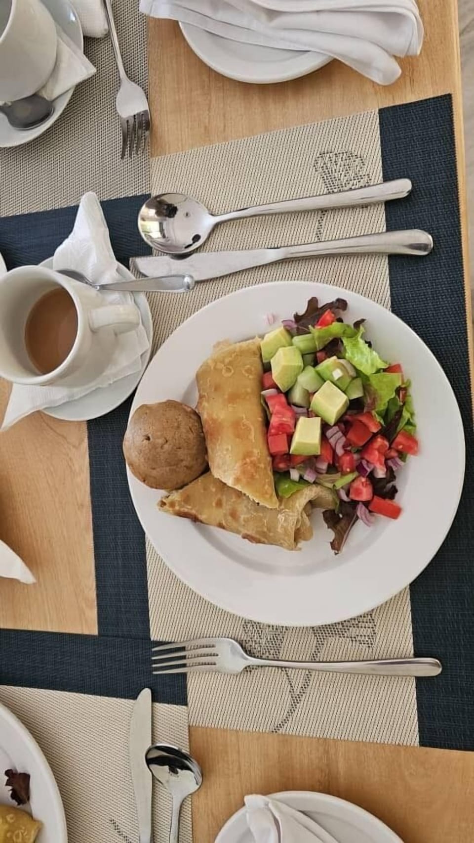 Free daily continental breakfast