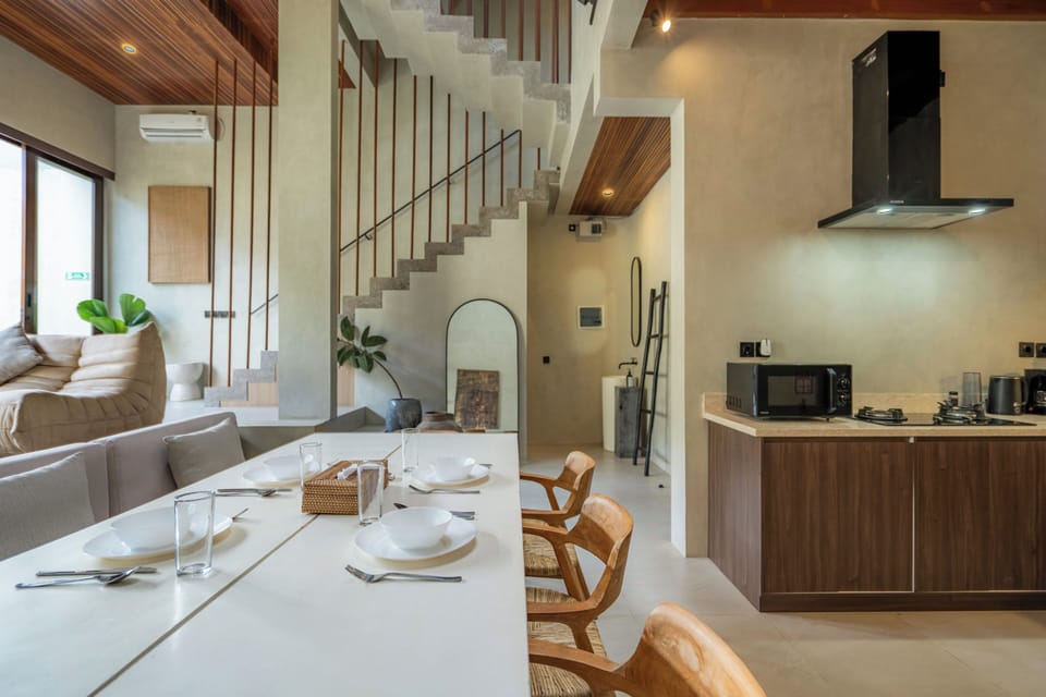 Villa | Dining room