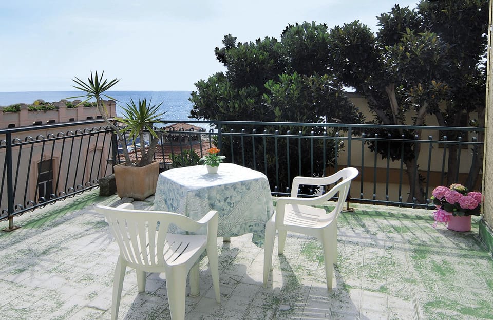 Single Room | Terrace/patio