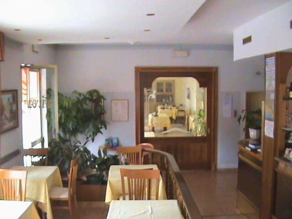 Lunch and dinner served, local cuisine