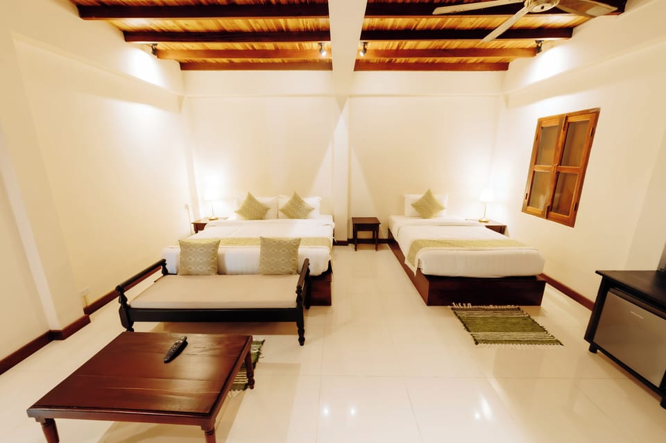 Triple Room | WiFi (free), bed sheets