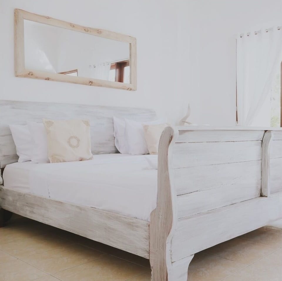 Standard Double Room, 1 King Bed, Pool View | Minibar, in-room safe, individually decorated, desk