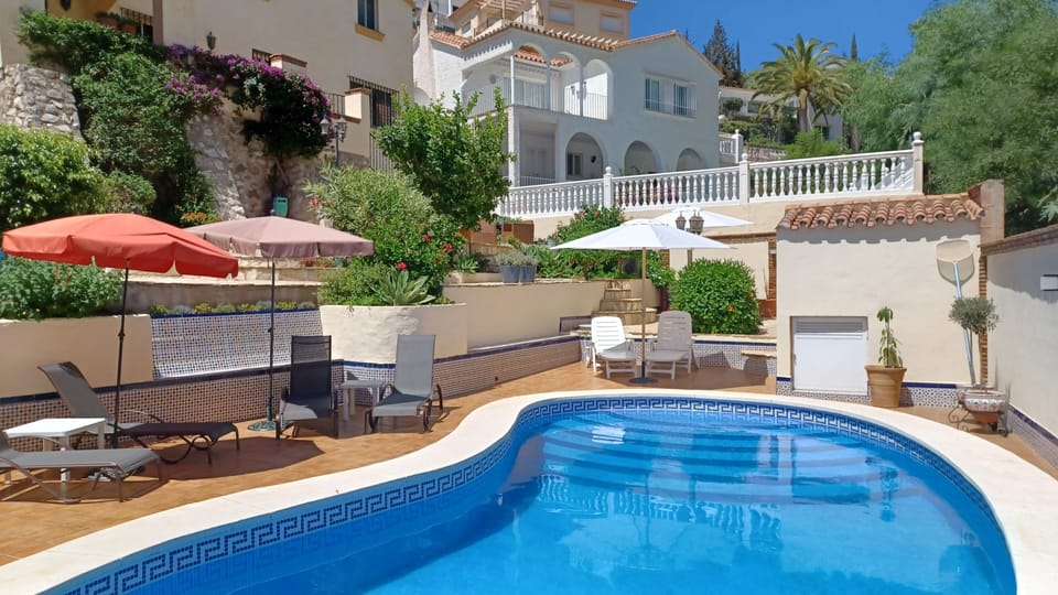 Deluxe Double or Twin Room, Garden View | Terrace/patio