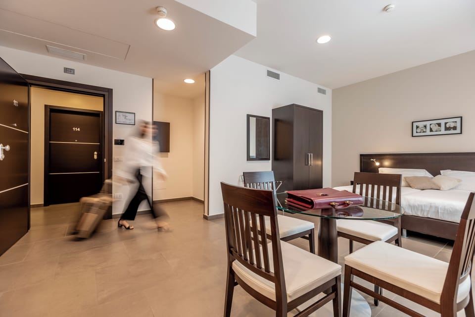 Junior Double or Twin Room | In-room safe, blackout drapes, WiFi (free), bed sheets