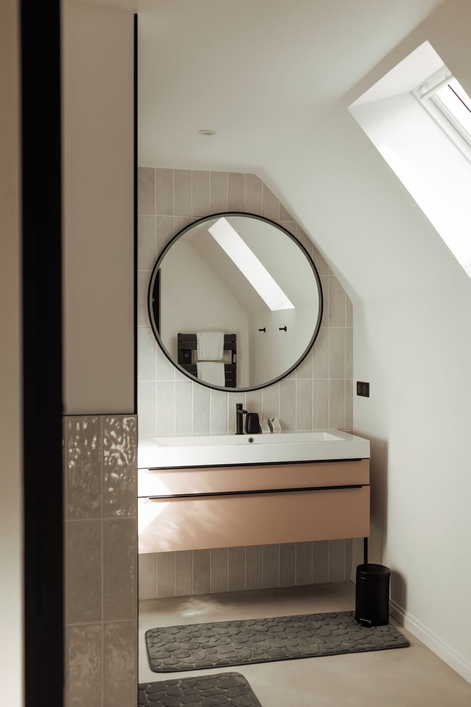 Executive Double Room | Hypo-allergenic bedding available, pillowtop beds, minibar (free items)
