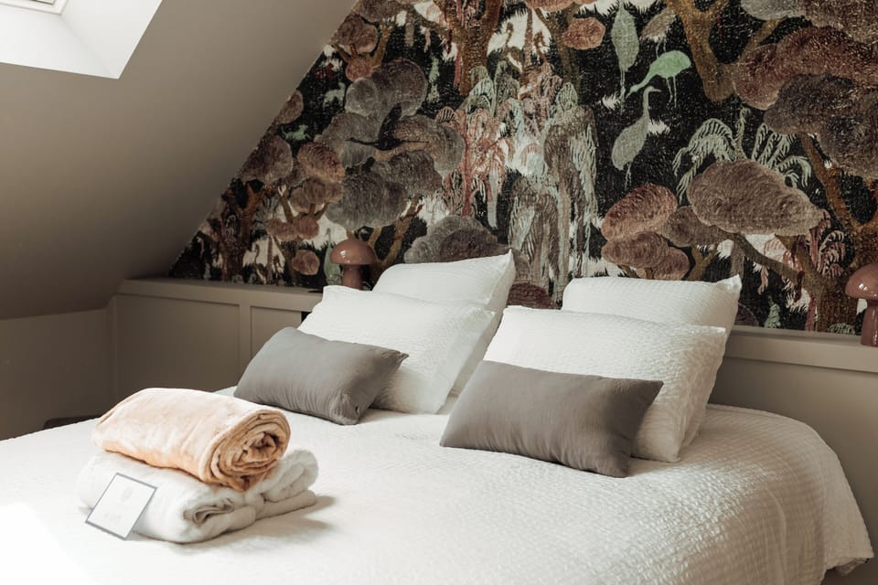 Executive Double Room | Hypo-allergenic bedding available, pillowtop beds, minibar (free items)