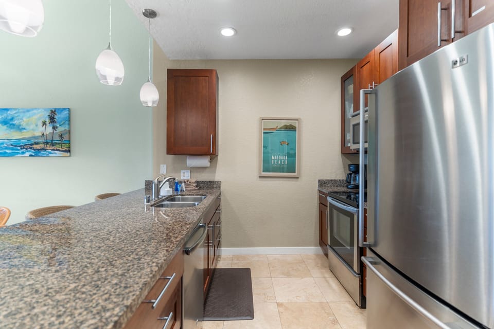 Condo, 2 Bedrooms | Private kitchen | Coffee/tea maker, fridge, oven, toaster