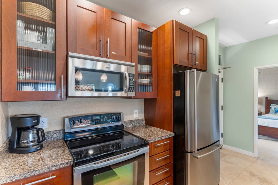 Condo, 2 Bedrooms | Private kitchen | Coffee/tea maker, fridge, oven, toaster