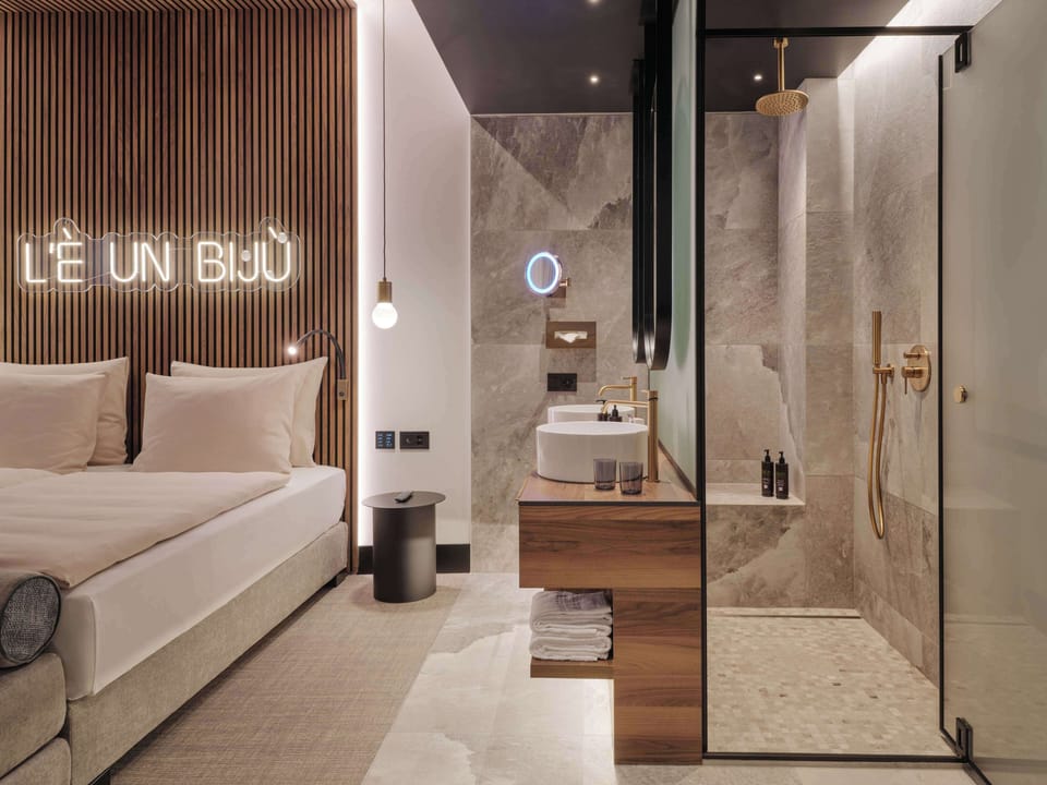 Superior Double Room | Hypo-allergenic bedding, minibar, desk, laptop workspace