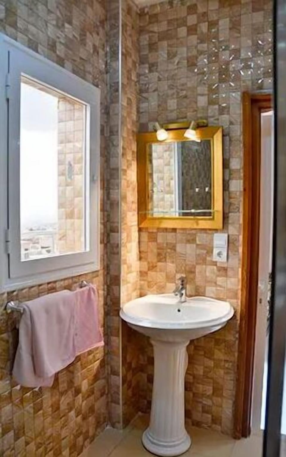 Junior Suite | Bathroom | Towels