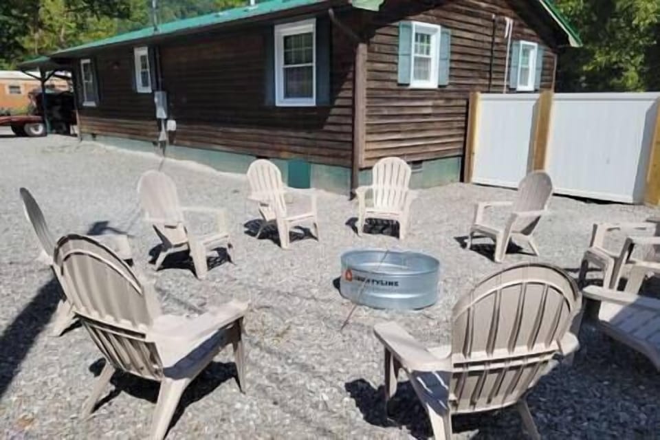 Back sitting area/firepit (2)