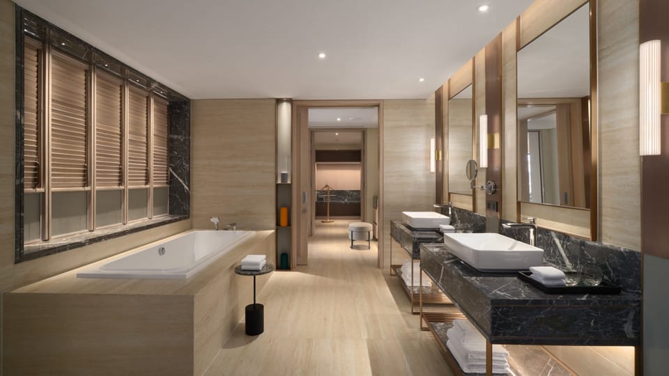 Premier Room, 1 Bedroom, Kitchenette (Mekong View, Washer/Dryer) | Premium bedding, minibar, in-room safe, desk