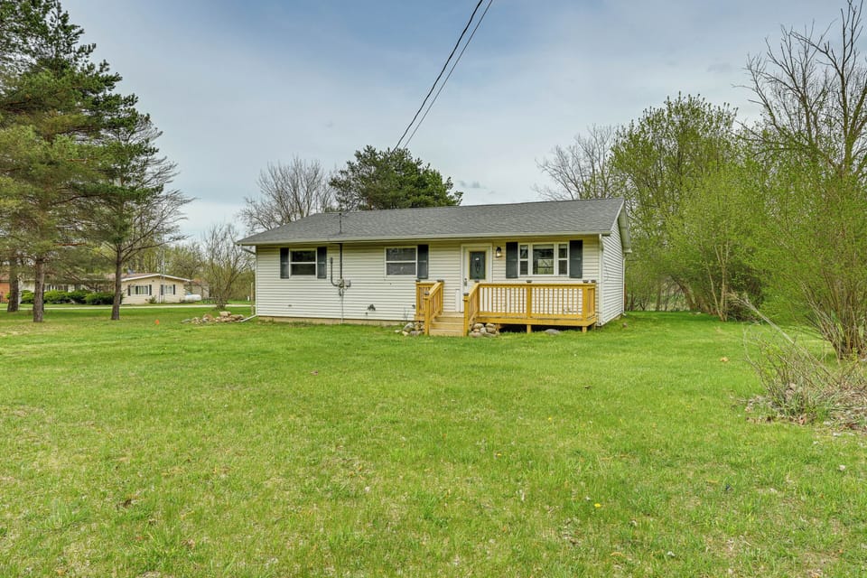 Parking | Driveway (3 Vehicles) | RV/Trailer Parking