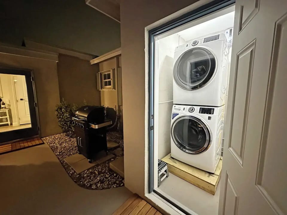 Laundry, bbq area