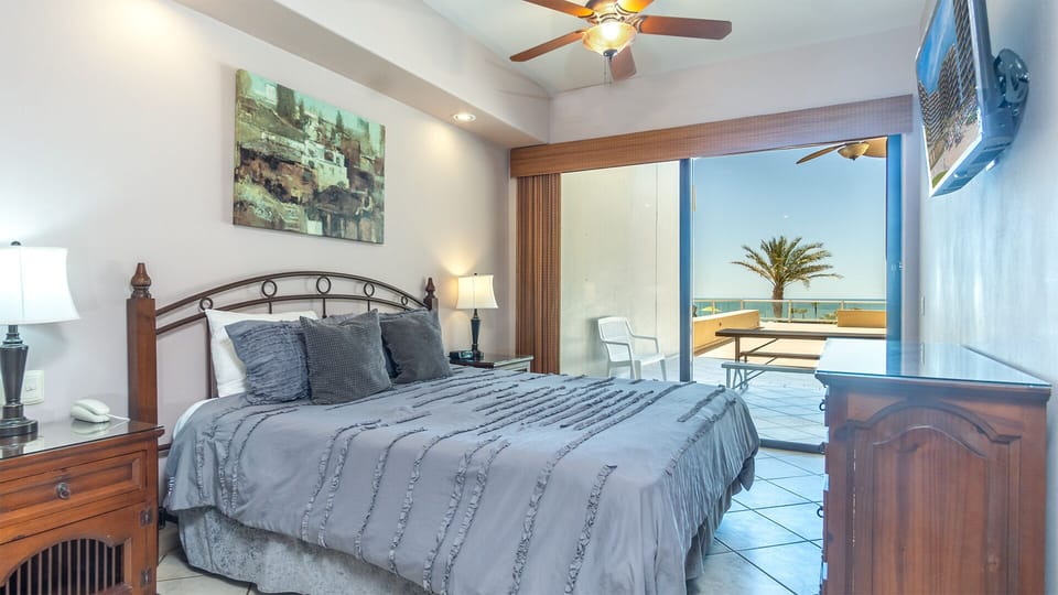 The second bedroom.
