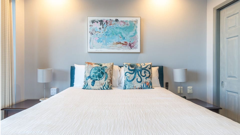 Queen bed