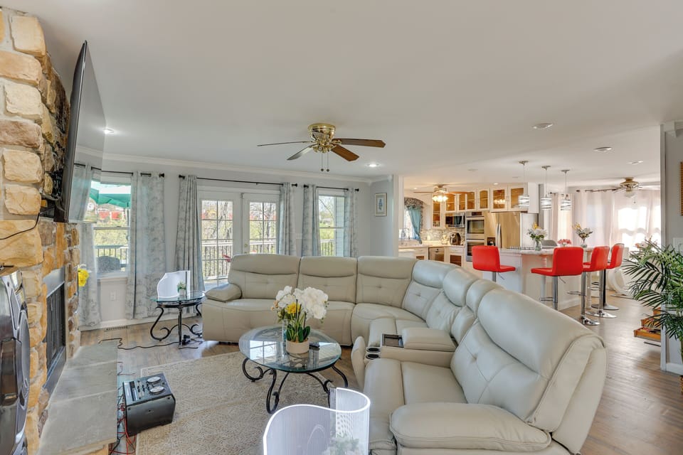 Living Room | Main Level | Smart TV | Gas Fireplace | Central Heating & A/C