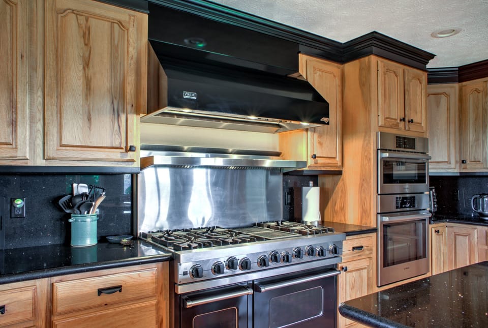 Gas Range with 2 ovens