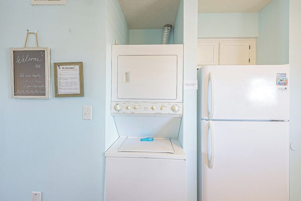 Washer/Dryer in Unit